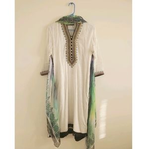 Pakistani 3 piece Dress
